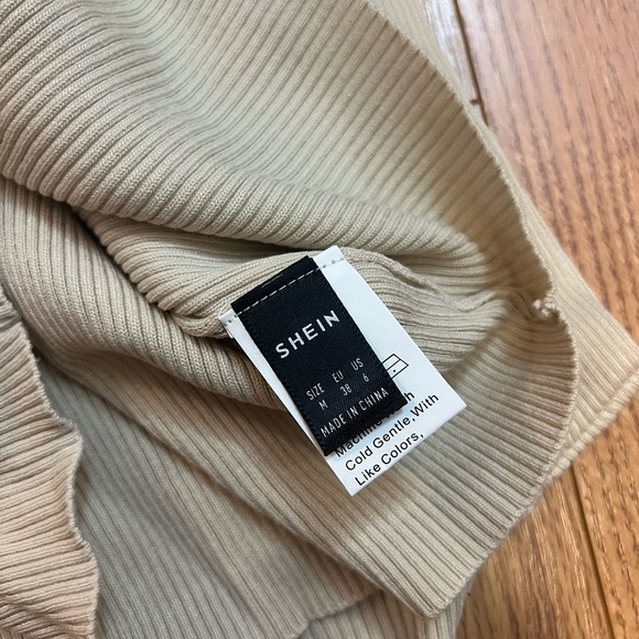 Turtle Neck Top - Picture 3 of 3